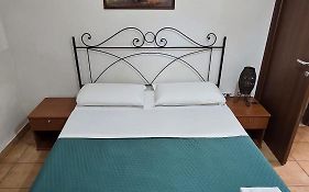 Meltin' Rome Guest House